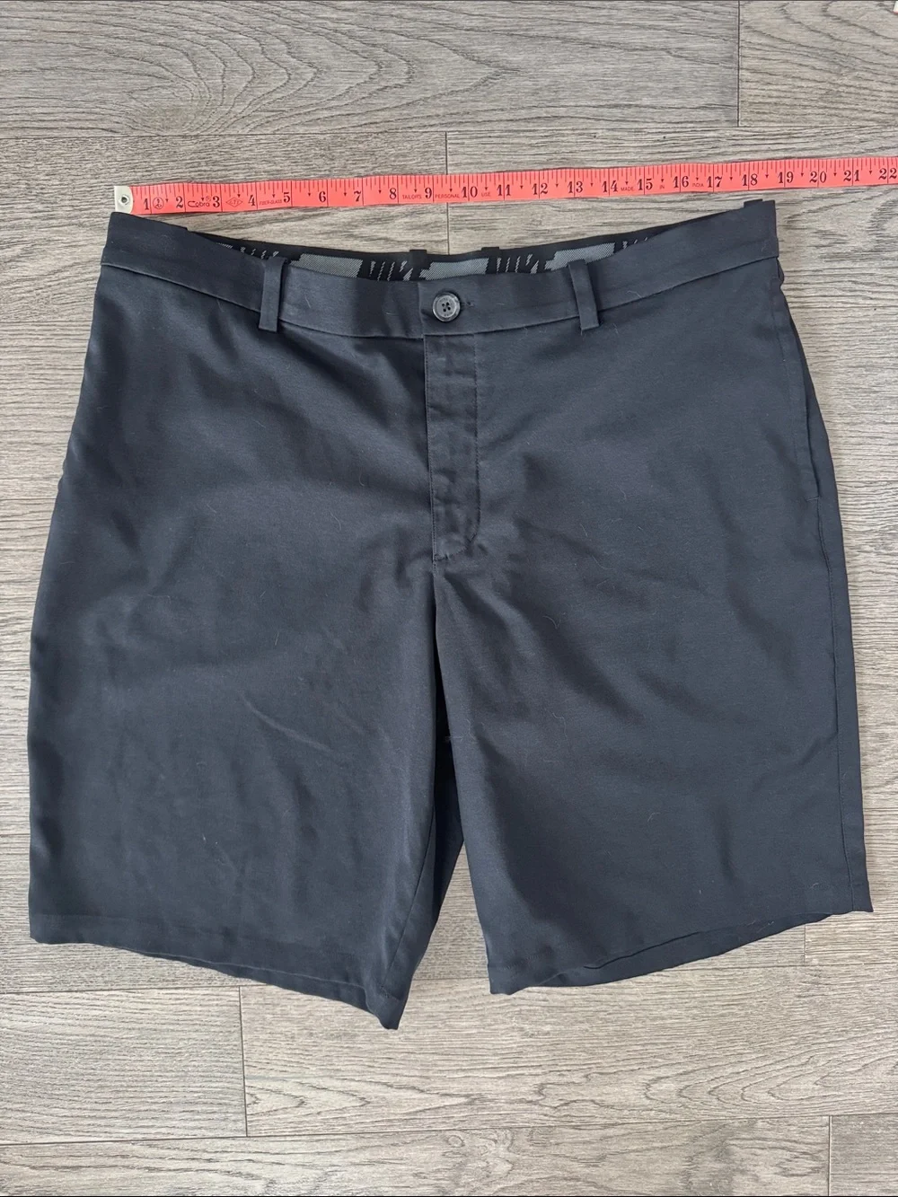 🌼NIKE🌼 Bundle Men's Dri Fit Golf Shorts in Bone & Black